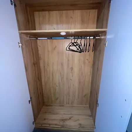 Apartment Honeymoon