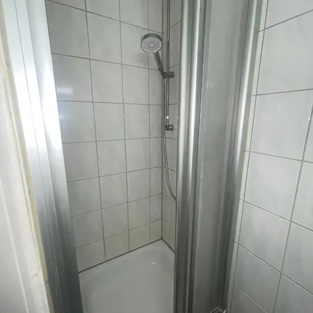 Honeymoon Apartment *